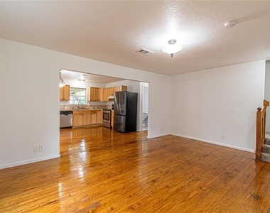 5010 Elm Street - Photo Thumbnail 3