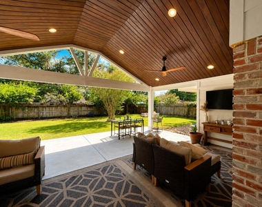 5007 Willowbend Boulevard - Photo Thumbnail 18