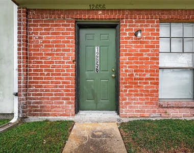 12656 Windsor Village Drive - Photo Thumbnail 4