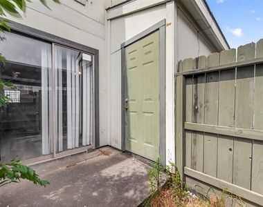 12656 Windsor Village Drive - Photo Thumbnail 37