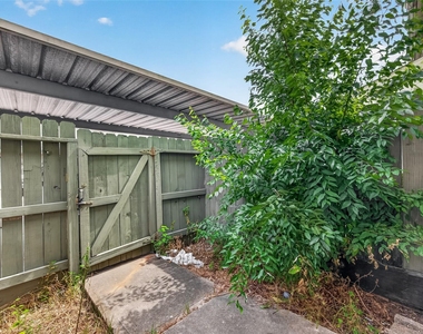 12656 Windsor Village Drive - Photo Thumbnail 35