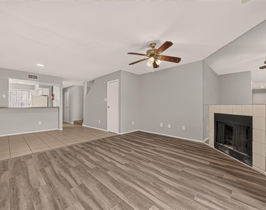12656 Windsor Village Drive - Photo Thumbnail 11