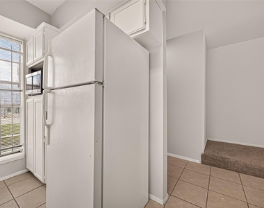 12656 Windsor Village Drive - Photo Thumbnail 16