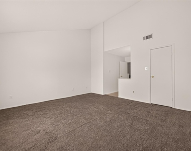 12656 Windsor Village Drive - Photo Thumbnail 28
