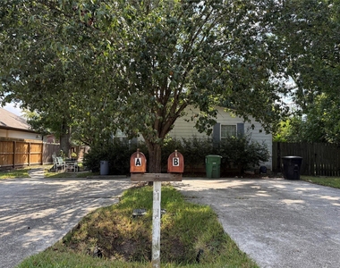 905 Grenshaw Street - Photo Thumbnail 2
