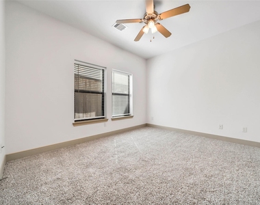 5221 Eigel Street - Photo Thumbnail 5