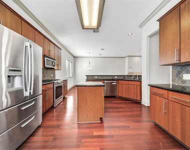 5221 Eigel Street - Photo Thumbnail 9
