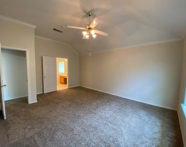 3635 Sheldon Drive - Photo Thumbnail 12