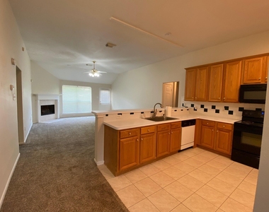 3635 Sheldon Drive - Photo Thumbnail 5