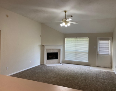 3635 Sheldon Drive - Photo Thumbnail 3