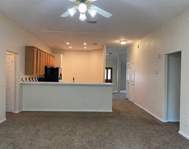 3635 Sheldon Drive - Photo Thumbnail 6