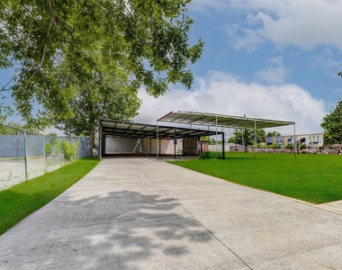 2725 Lone Oak Road - Photo Thumbnail 2