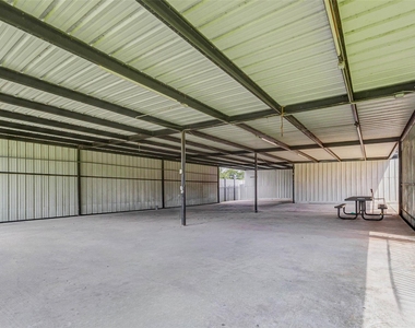 2725 Lone Oak Road - Photo Thumbnail 7