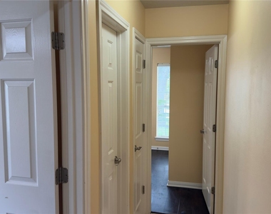 5743 Brenwood Glen Trail - Photo Thumbnail 12