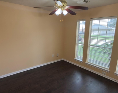 5743 Brenwood Glen Trail - Photo Thumbnail 14