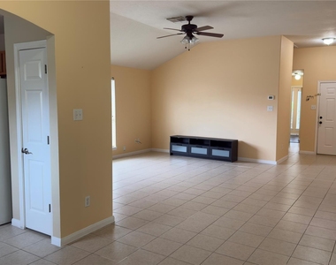 5743 Brenwood Glen Trail - Photo Thumbnail 6