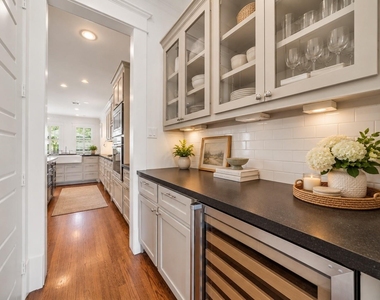 931 W Cottage Street - Photo Thumbnail 7