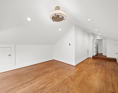 931 W Cottage Street - Photo Thumbnail 32