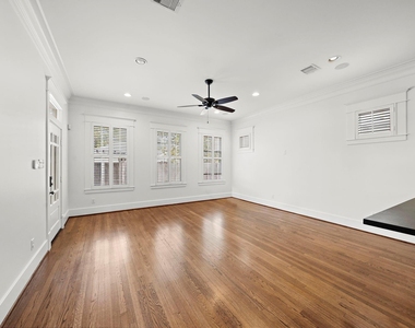 931 W Cottage Street - Photo Thumbnail 13