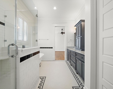 931 W Cottage Street - Photo Thumbnail 19