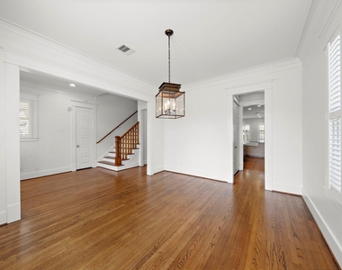 931 W Cottage Street - Photo Thumbnail 6