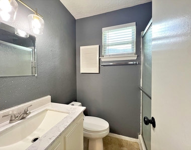 16914 David Glen Drive - Photo Thumbnail 13