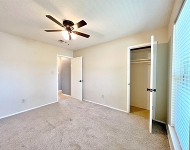 16914 David Glen Drive - Photo Thumbnail 9