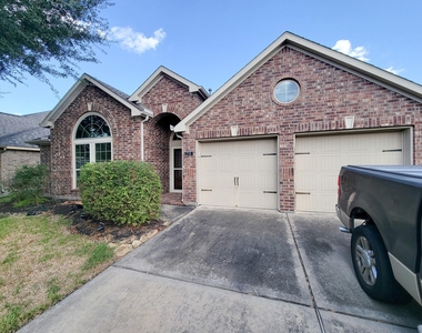 2710 Bamboo Lane - Photo Thumbnail 45