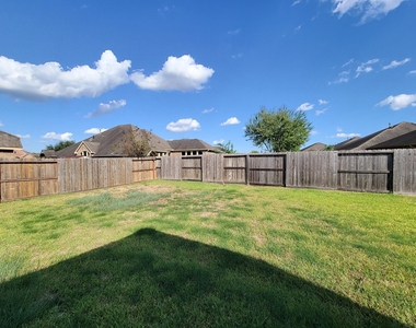 2710 Bamboo Lane - Photo Thumbnail 39