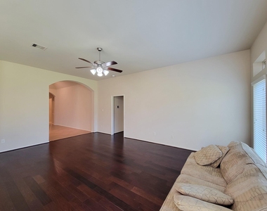 2710 Bamboo Lane - Photo Thumbnail 24