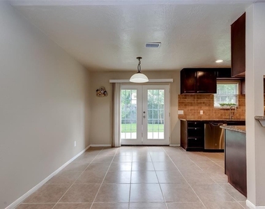 931 Grand Junction Drive - Photo Thumbnail 8