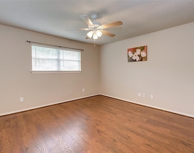 931 Grand Junction Drive - Photo Thumbnail 15