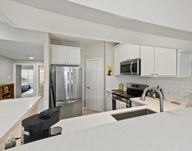 12565 Melville Drive - Photo Thumbnail 12