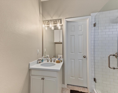12565 Melville Drive - Photo Thumbnail 25