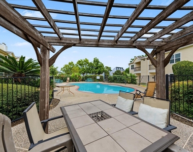 12565 Melville Drive - Photo Thumbnail 34