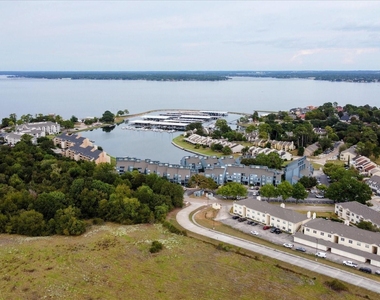 12565 Melville Drive - Photo Thumbnail 41