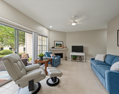 12565 Melville Drive - Photo Thumbnail 7