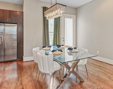 2105 Hadley Street - Photo Thumbnail 11