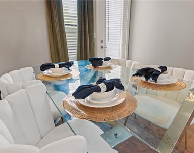 2105 Hadley Street - Photo Thumbnail 13
