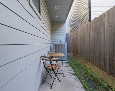 2105 Hadley Street - Photo Thumbnail 45