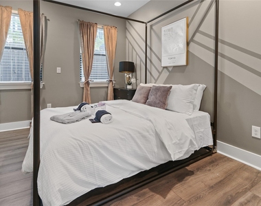 2105 Hadley Street - Photo Thumbnail 6