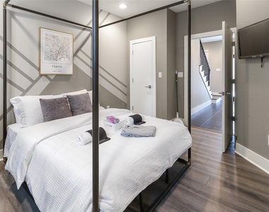 2105 Hadley Street - Photo Thumbnail 5