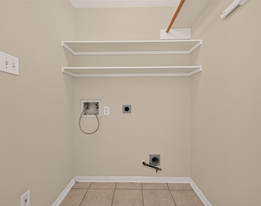 8914 Wheatland Drive - Photo Thumbnail 22