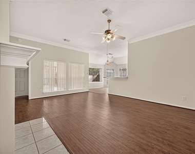 8914 Wheatland Drive - Photo Thumbnail 11