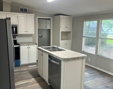 16450 Kyle Reid Court - Photo Thumbnail 5