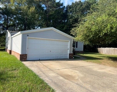 16450 Kyle Reid Court - Photo Thumbnail 2