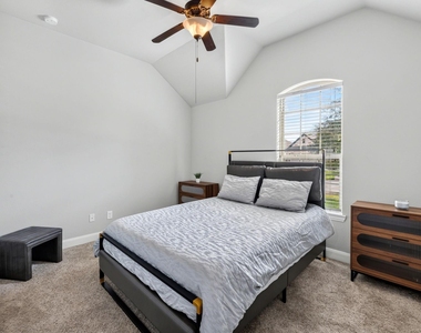 13407 Cameron Reach Drive - Photo Thumbnail 14