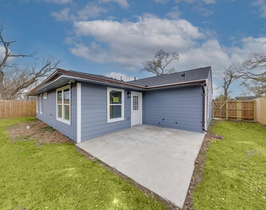 3635 Ward Street - Photo Thumbnail 26