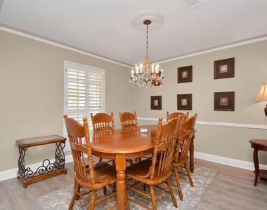 9811 Rocktree Drive - Photo Thumbnail 9