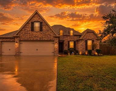 209 Mandavilla Way - Photo Thumbnail 1